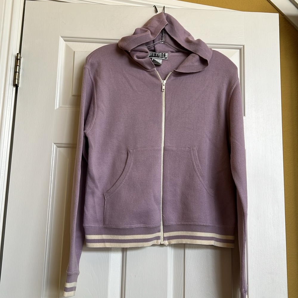 Studio New York zip -up hooded sweater / top
 ( Elegant fabric )